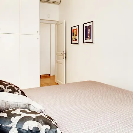 Apartment Colonnes De Buren *